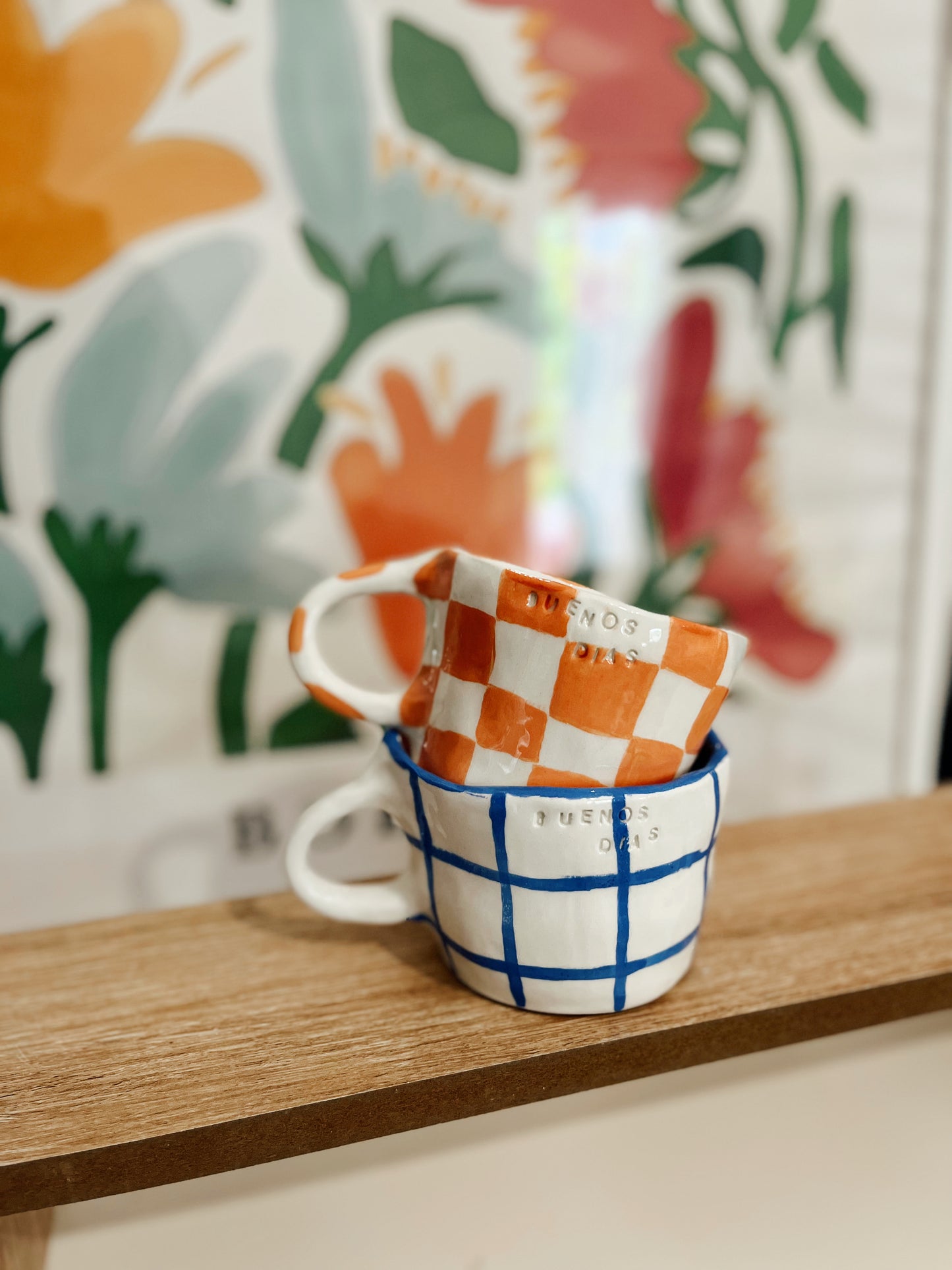 80's Buenos Días mug